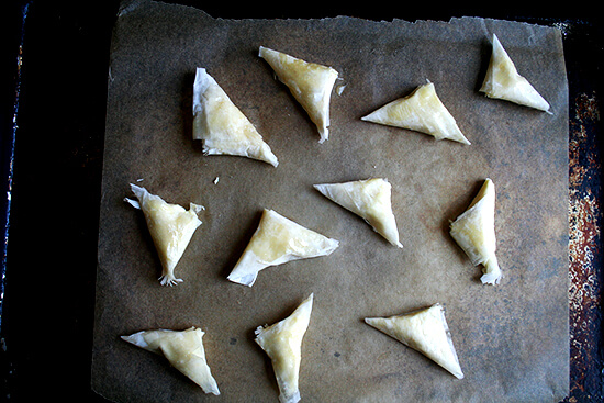 tiropitas, ready for the oven tiropitas,准备烤箱